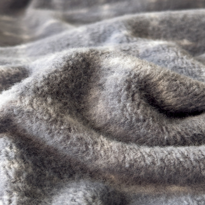 91家纺网 家纺一手货源 找家纺 印季家纺 2025新款羊呢绒兔毛大拼角四件套 拼角-蓝色小格