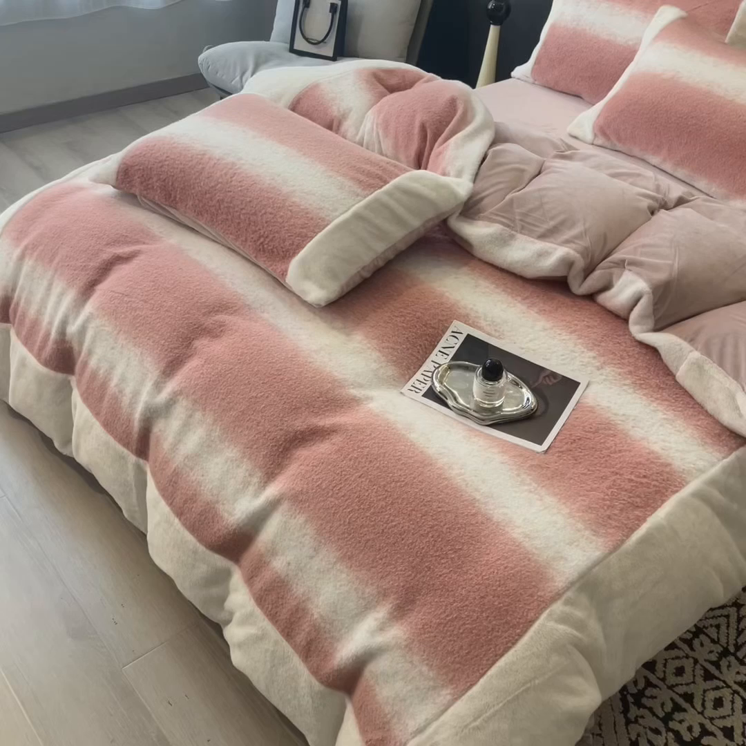 91家纺网 家纺一手货源 找家纺 （总）印季家纺 2025新款羊呢绒兔毛大拼角四件套