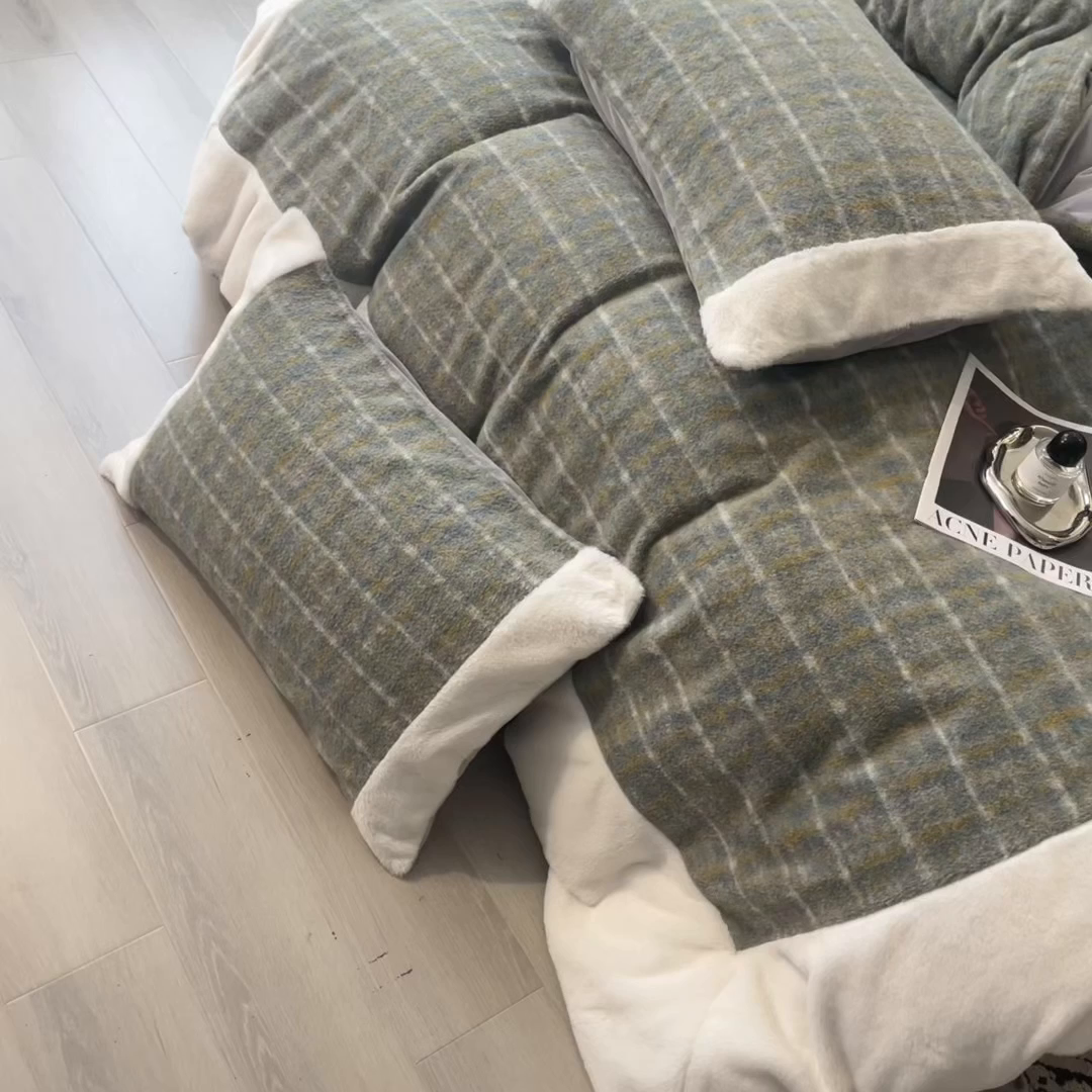 91家纺网 家纺一手货源 找家纺 印季家纺 2025新款羊呢绒兔毛大拼角四件套 拼角-五彩小格