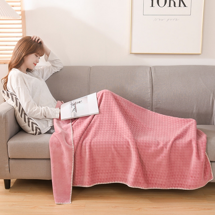 91家纺网 家纺一手货源 找家纺 印季家纺 2025新款华夫格牛奶绒复合毛毯毯子 渐变格-嫩粉