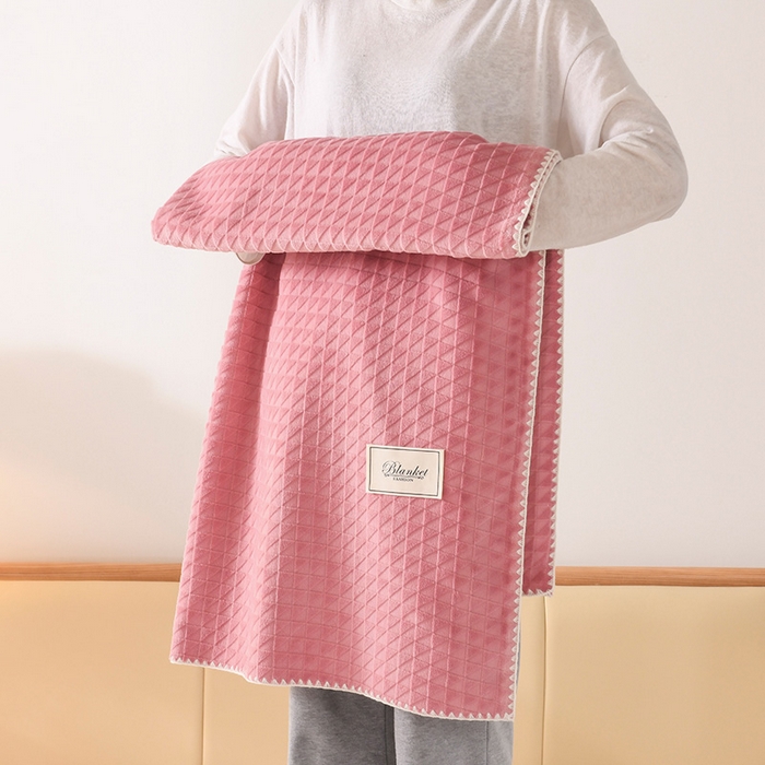 91家纺网 家纺一手货源 找家纺 印季家纺 2025新款华夫格牛奶绒复合毛毯毯子 渐变格-嫩粉