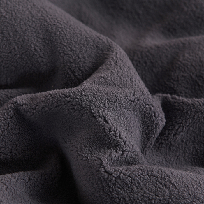 91家纺网 家纺一手货源 找家纺 印季家纺 2025秋冬新款三层夹棉加厚-塔肤绒毛毯毯子多功能盖毯 柔蓝+灰