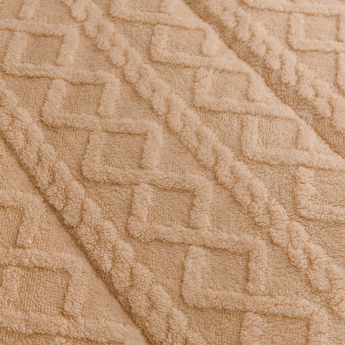 91家纺网 家纺一手货源 找家纺 印季家纺 2025秋冬新款三层夹棉加厚-塔肤绒毛毯毯子多功能盖毯 玉+灰