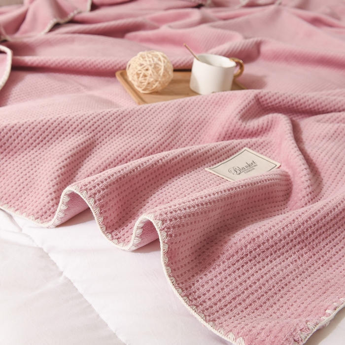 91家纺网 家纺一手货源 找家纺 印季家纺 2025新款华夫格牛奶绒复合毛毯毯子 华夫格-嫩粉