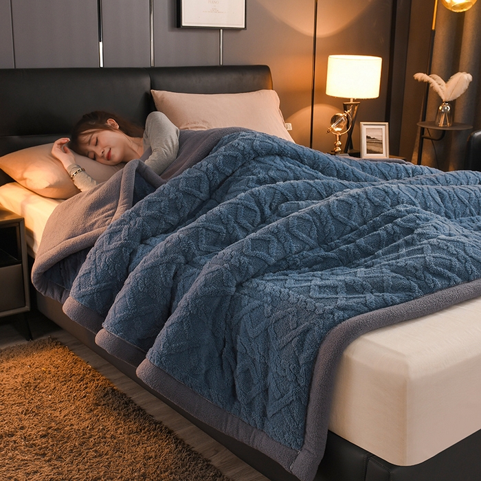 印季家纺 2025秋冬新款三层夹棉加厚-塔肤绒毛毯毯子多功能盖毯 柔蓝+灰