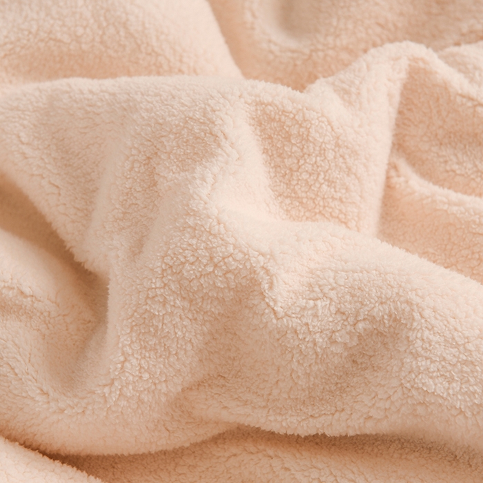 91家纺网 家纺一手货源 找家纺 印季家纺 2025秋冬新款三层夹棉加厚-塔肤绒毛毯毯子多功能盖毯 祖母绿