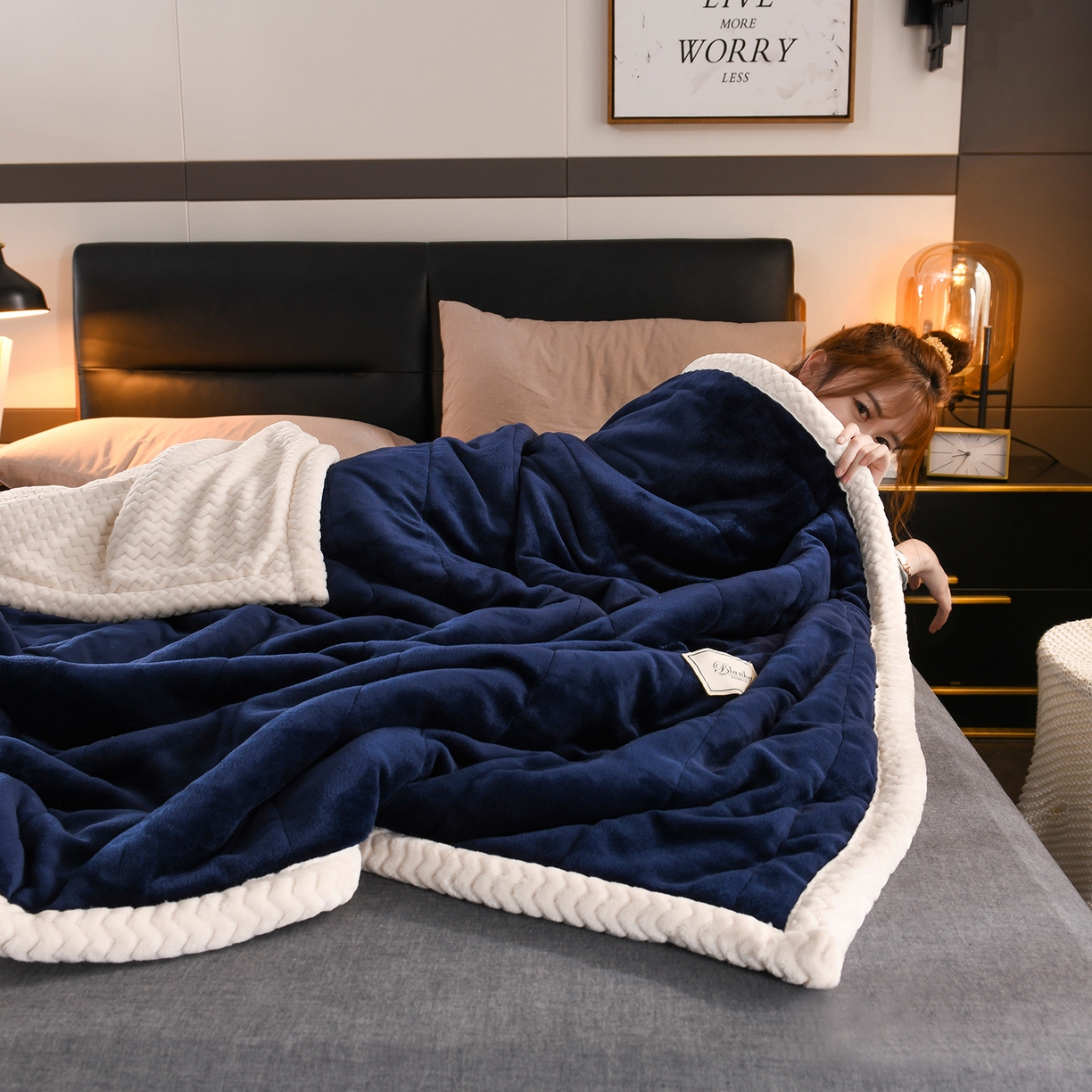 91家纺网 家纺一手货源 找家纺 （总）印季家纺 2025秋冬新款三层夹棉加厚复合贝贝绒毛毯毯子多功能盖毯