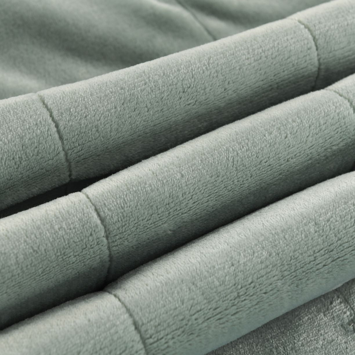 91家纺网 家纺一手货源 找家纺 印季家纺 2025秋冬新款三层夹棉加厚复合贝贝绒毛毯毯子多功能盖毯 墨绿+灰