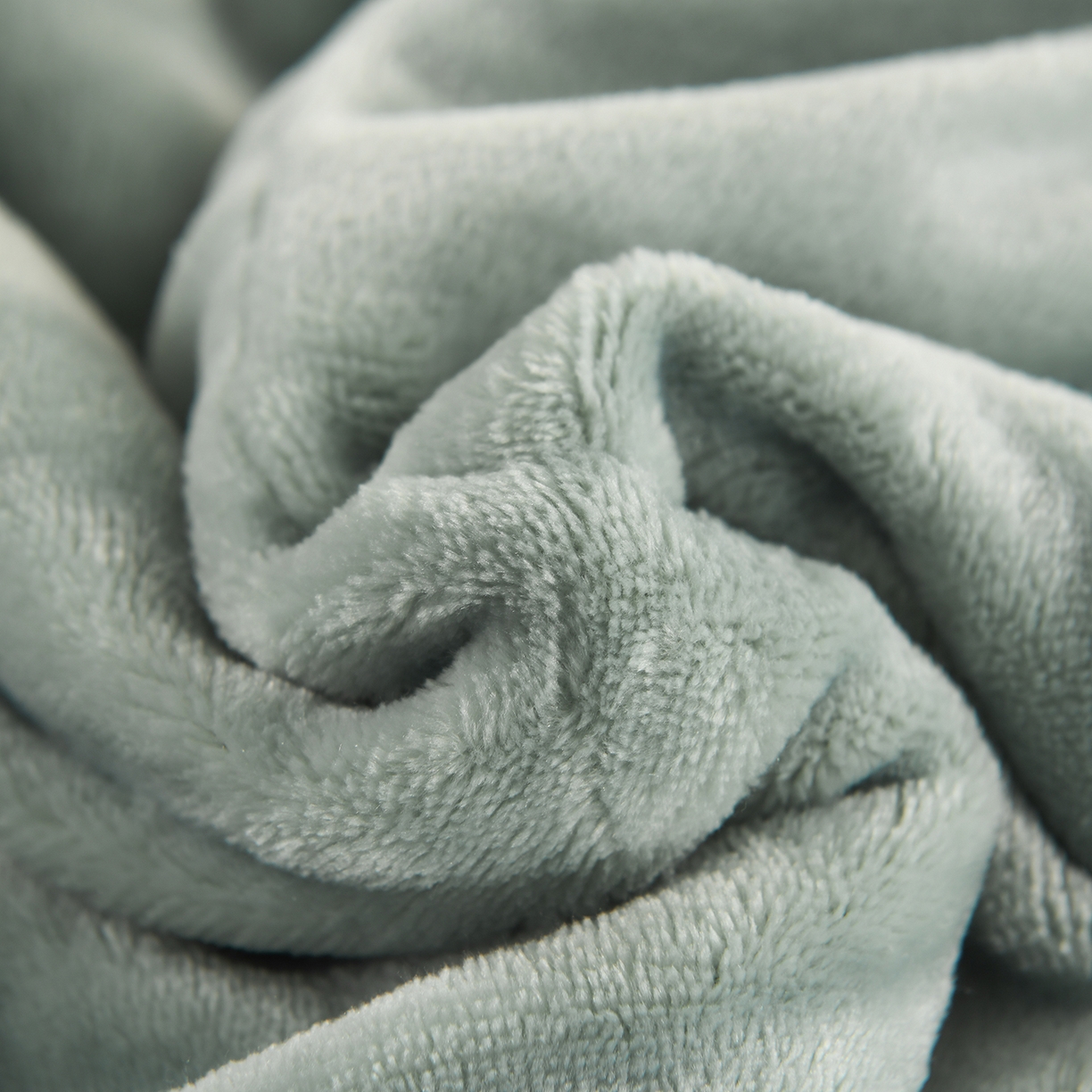 91家纺网 家纺一手货源 找家纺 印季家纺 2025秋冬新款三层夹棉加厚复合贝贝绒毛毯毯子多功能盖毯 墨绿+灰