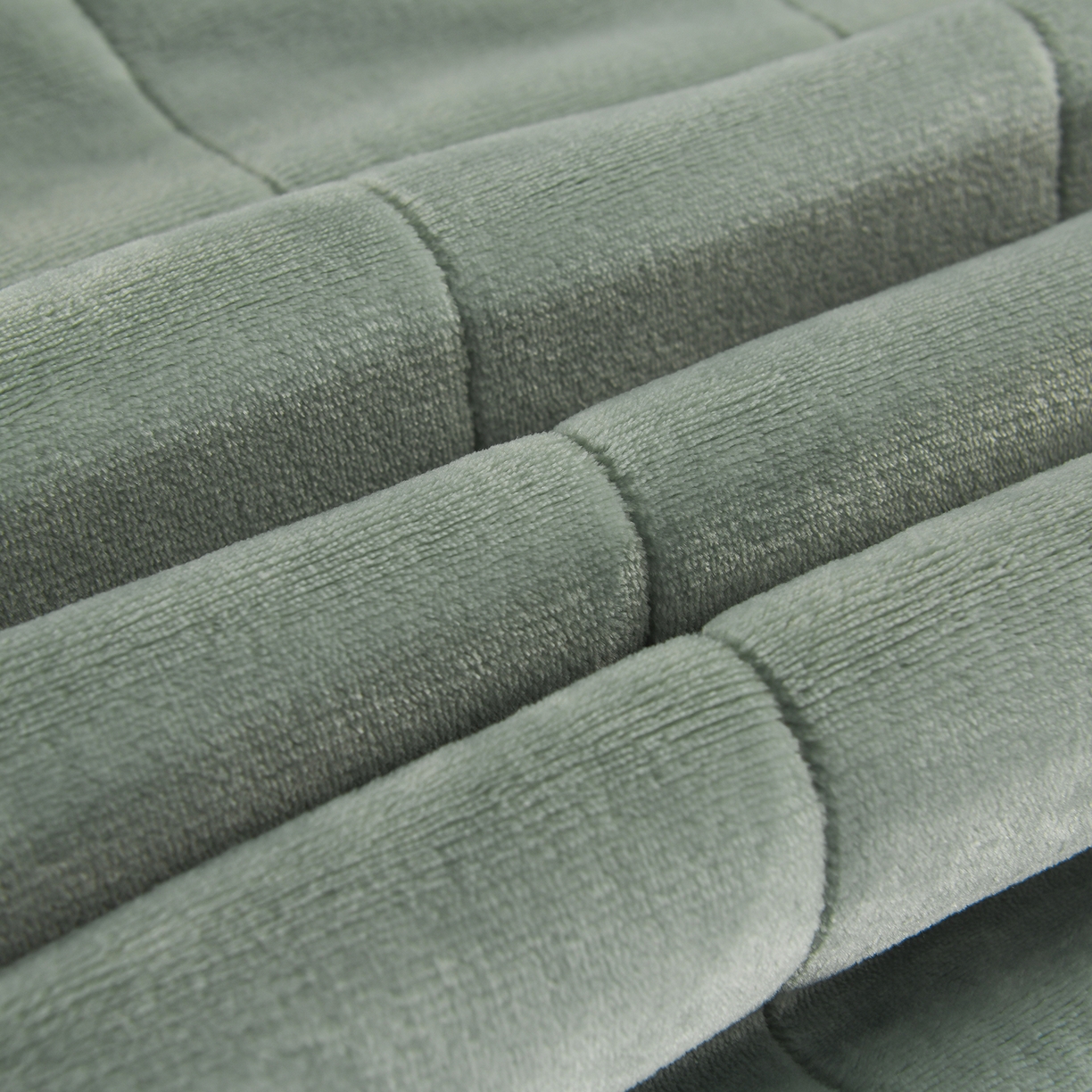 91家纺网 家纺一手货源 找家纺 印季家纺 2025秋冬新款三层夹棉加厚复合贝贝绒毛毯毯子多功能盖毯 墨绿+白