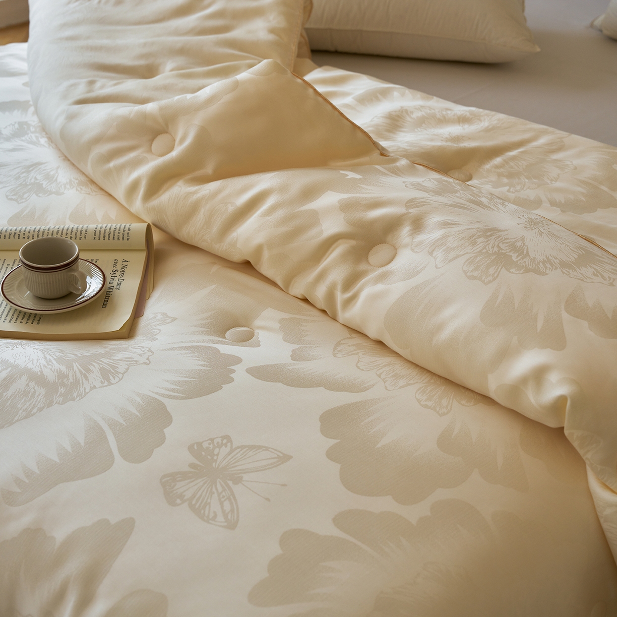 91家纺网 家纺一手货源 找家纺 （总）纯优家纺 2025秋冬新品五彩臻丝大提花高奢45%大豆蛋白春秋被冬被直播电商首选