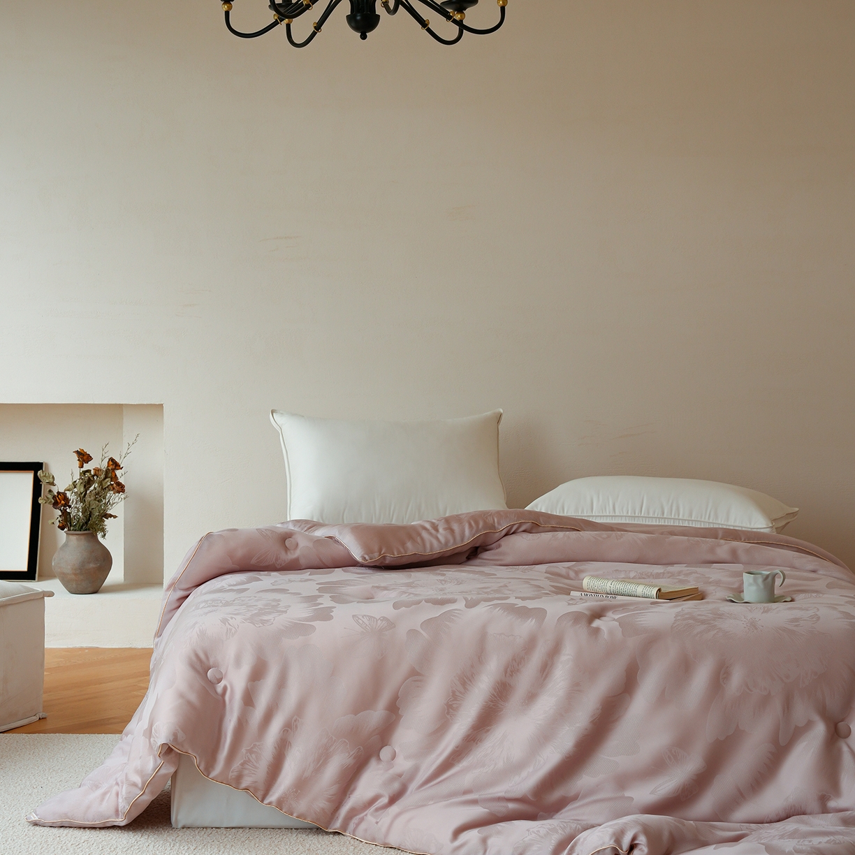 91家纺网 家纺一手货源 找家纺 纯优家纺 2025秋冬新品五彩臻丝大提花高奢45%大豆蛋白春秋被冬被直播电商首选 东方墨澜-紫藤