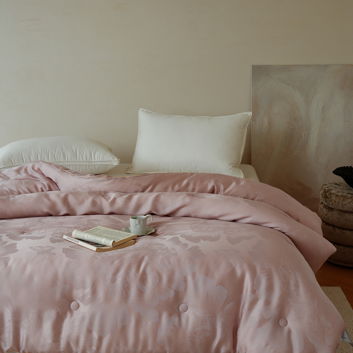 91家纺网 家纺一手货源 找家纺 纯优家纺 2025秋冬新品五彩臻丝大提花高奢45%大豆蛋白春秋被冬被直播电商首选 东方墨澜-紫藤