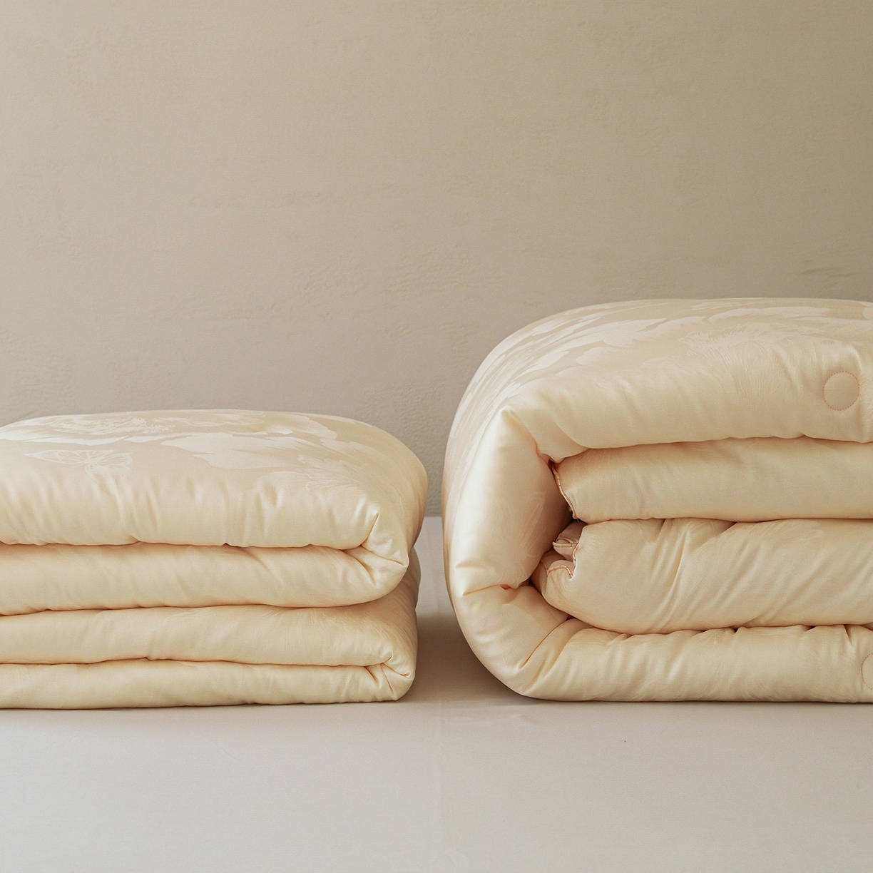 91家纺网 家纺一手货源 找家纺 （总）纯优家纺 2025秋冬新品五彩臻丝大提花高奢45%大豆蛋白春秋被冬被直播电商首选