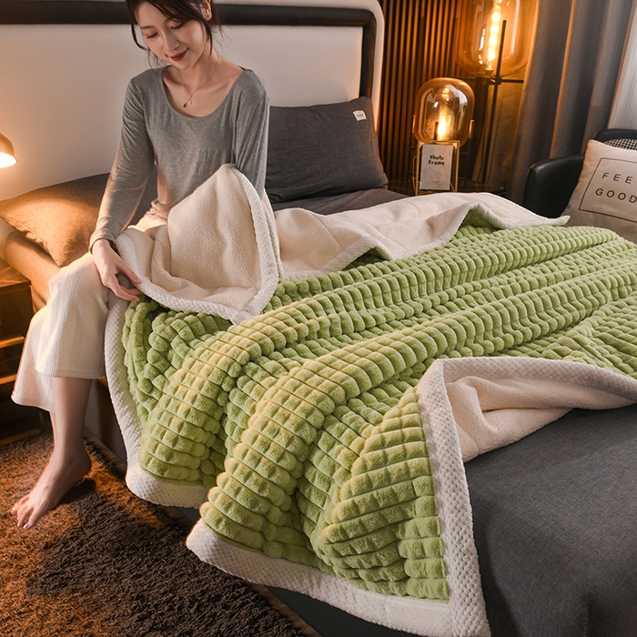 印季家纺 2025新款三层夹棉立体剪花兔毛绒毛毯毯子多功能盖毯-暗场景 抹茶