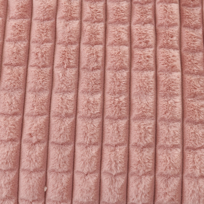 91家纺网 家纺一手货源 找家纺 印季家纺 2025新款三层夹棉立体剪花兔毛绒毛毯毯子多功能盖毯-亮场景 豆沙