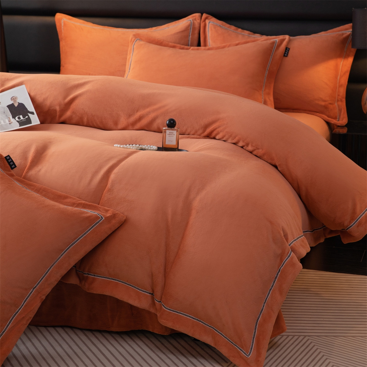 91家纺网 家纺一手货源 找家纺 雅高家居 2025新款240克高克重全工艺纯色织带花边款单件及四件套 枫糖橙