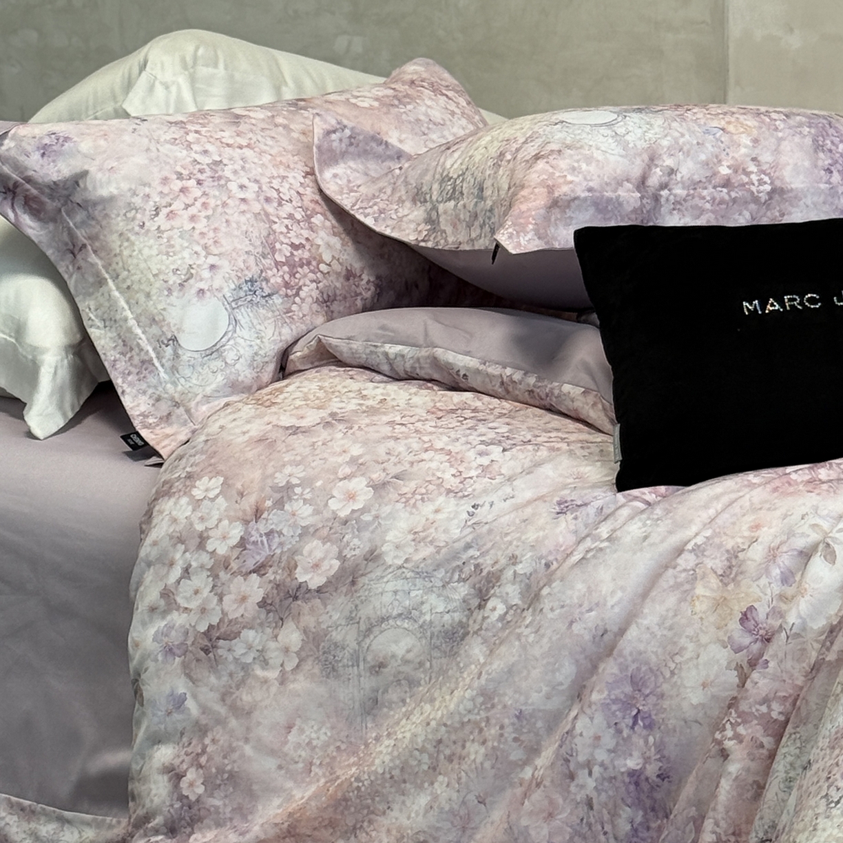 91家纺网 家纺一手货源 找家纺 纯优家纺 2025新款秋冬长绒棉数码印花磨毛四件套 天幕云霞