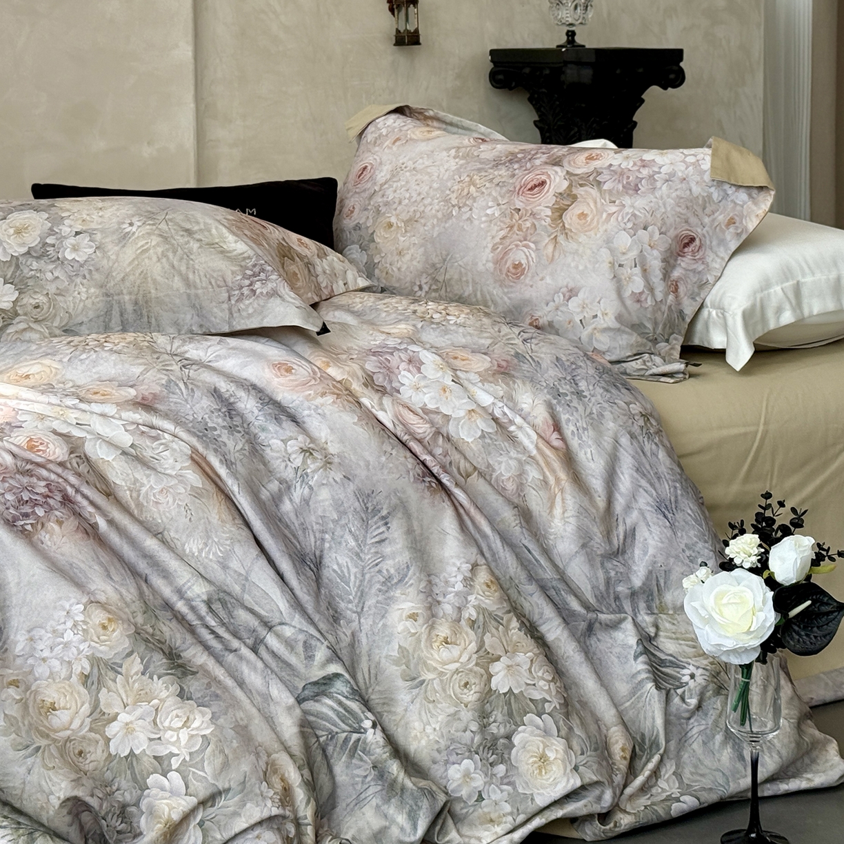 91家纺网 家纺一手货源 找家纺 纯优家纺 2025新款秋冬长绒棉数码印花磨毛四件套 繁花