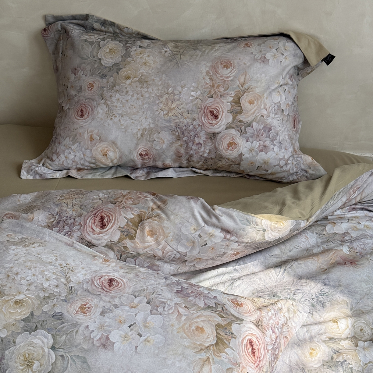 91家纺网 家纺一手货源 找家纺 纯优家纺 2025新款秋冬长绒棉数码印花磨毛四件套 繁花