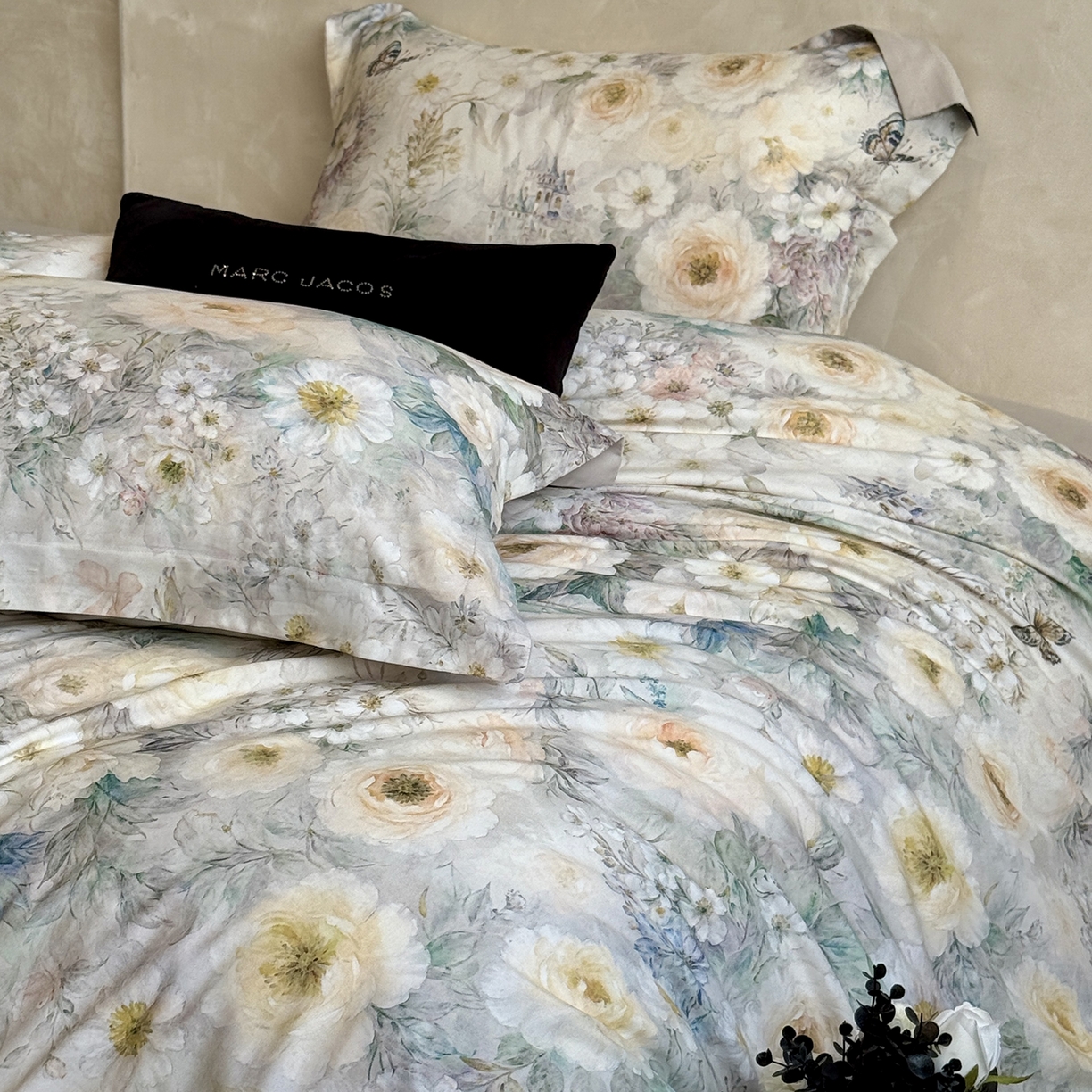 91家纺网 家纺一手货源 找家纺 纯优家纺 2025新款秋冬长绒棉数码印花磨毛四件套 伊甸花园