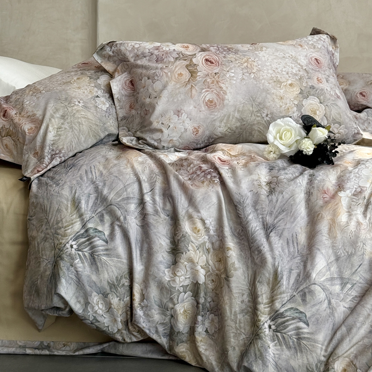 91家纺网 家纺一手货源 找家纺 纯优家纺 2025新款秋冬长绒棉数码印花磨毛四件套 繁花