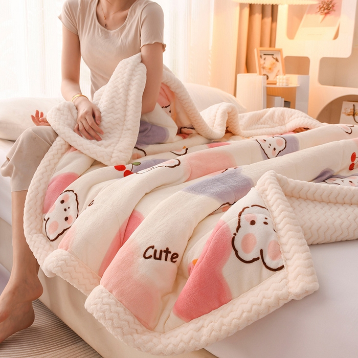 91家纺网 家纺一手货源 找家纺 （总）印季家纺 2025新款三层夹棉印花牛奶绒毛毯毯子