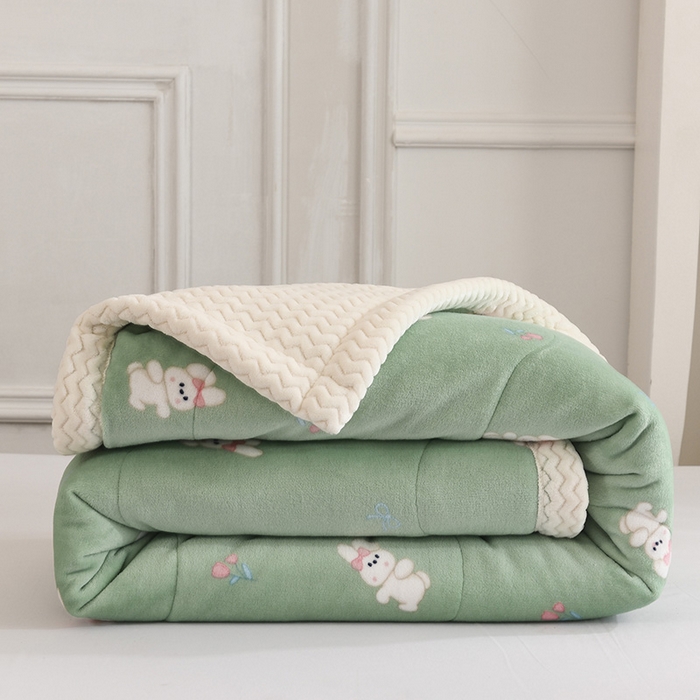 91家纺网 家纺一手货源 找家纺 印季家纺 2025新款三层夹棉印花牛奶绒毛毯毯子 绿洲兔