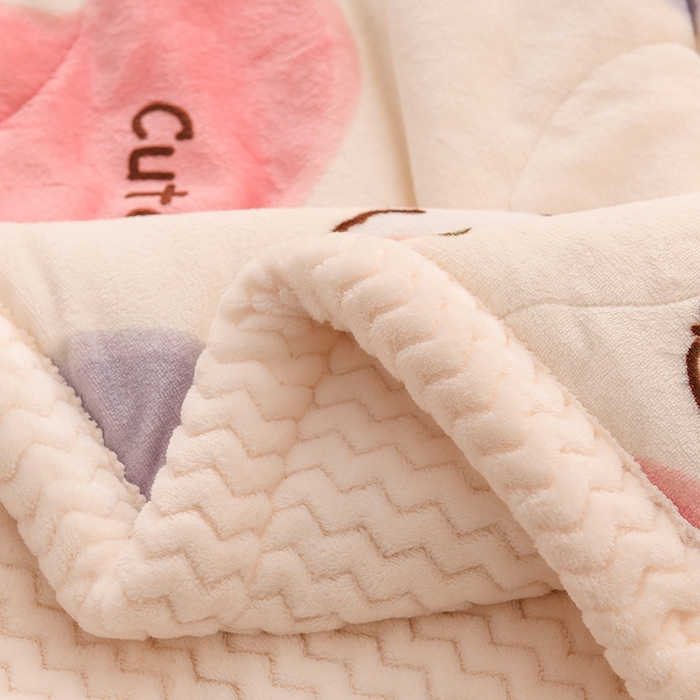 91家纺网 家纺一手货源 找家纺 印季家纺 2025新款三层夹棉印花牛奶绒毛毯毯子 萌心兔