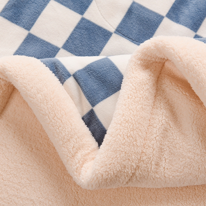 91家纺网 家纺一手货源 找家纺 印季家纺 2025新款三层夹棉印花牛奶绒毛毯毯子 棋盘格-蓝-羊羔绒（白）