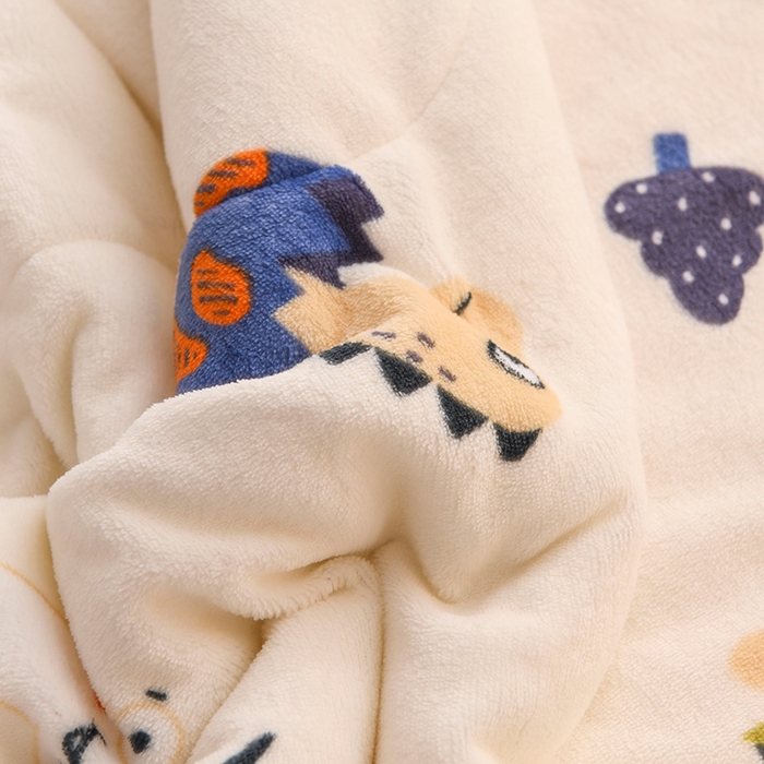 91家纺网 家纺一手货源 找家纺 印季家纺 2025新款三层夹棉印花牛奶绒毛毯毯子 趣味恐龙