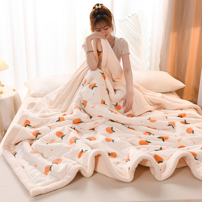 91家纺网 家纺一手货源 找家纺 印季家纺 2025新款三层夹棉印花牛奶绒毛毯毯子 甜橙-羊羔绒