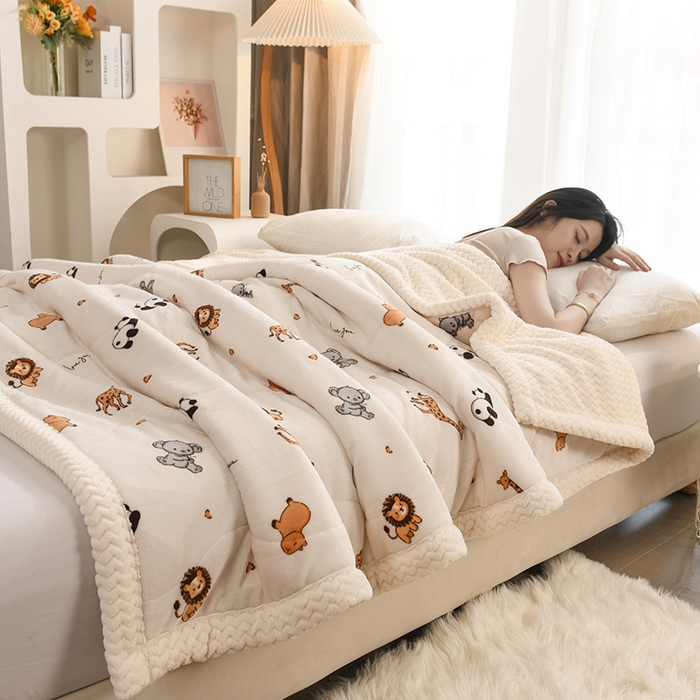 91家纺网 家纺一手货源 找家纺 印季家纺 2025新款三层夹棉印花牛奶绒毛毯毯子 小动物