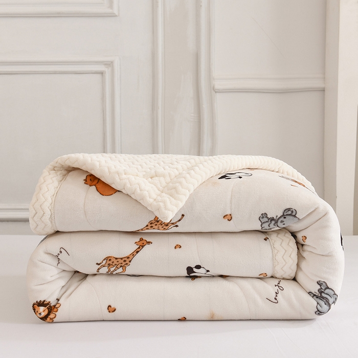 91家纺网 家纺一手货源 找家纺 印季家纺 2025新款三层夹棉印花牛奶绒毛毯毯子 小动物