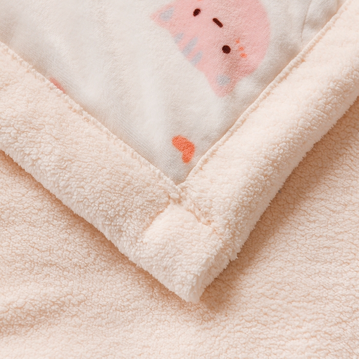 91家纺网 家纺一手货源 找家纺 印季家纺 2025新款三层夹棉印花牛奶绒毛毯毯子 小猫咪-羊羔绒