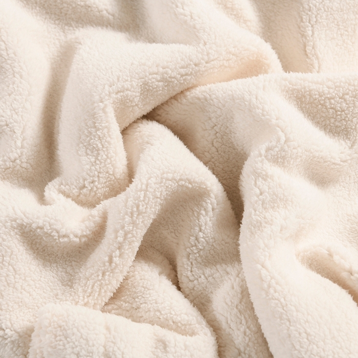 91家纺网 家纺一手货源 找家纺 印季家纺 2025秋冬新款三层夹棉加厚复合羊羔绒毛毯毯子多功能盖毯 墨绿+白