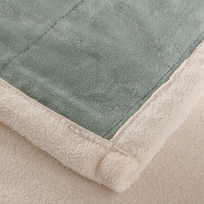 91家纺网 家纺一手货源 找家纺 印季家纺 2025秋冬新款三层夹棉加厚复合羊羔绒毛毯毯子多功能盖毯 墨绿+白