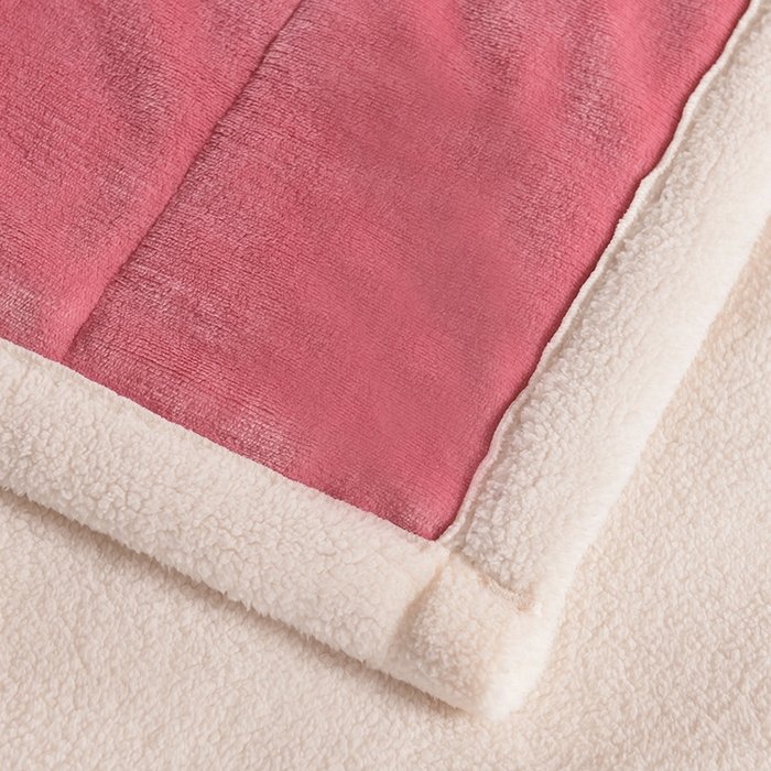 91家纺网 家纺一手货源 找家纺 印季家纺 2025秋冬新款三层夹棉加厚复合羊羔绒毛毯毯子多功能盖毯 豆沙+白