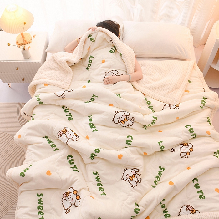 91家纺网 家纺一手货源 找家纺 印季家纺 2025新款三层夹棉印花牛奶绒毛毯毯子 幸运狗