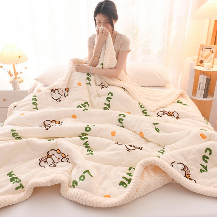 91家纺网 家纺一手货源 找家纺 印季家纺 2025新款三层夹棉印花牛奶绒毛毯毯子 幸运狗