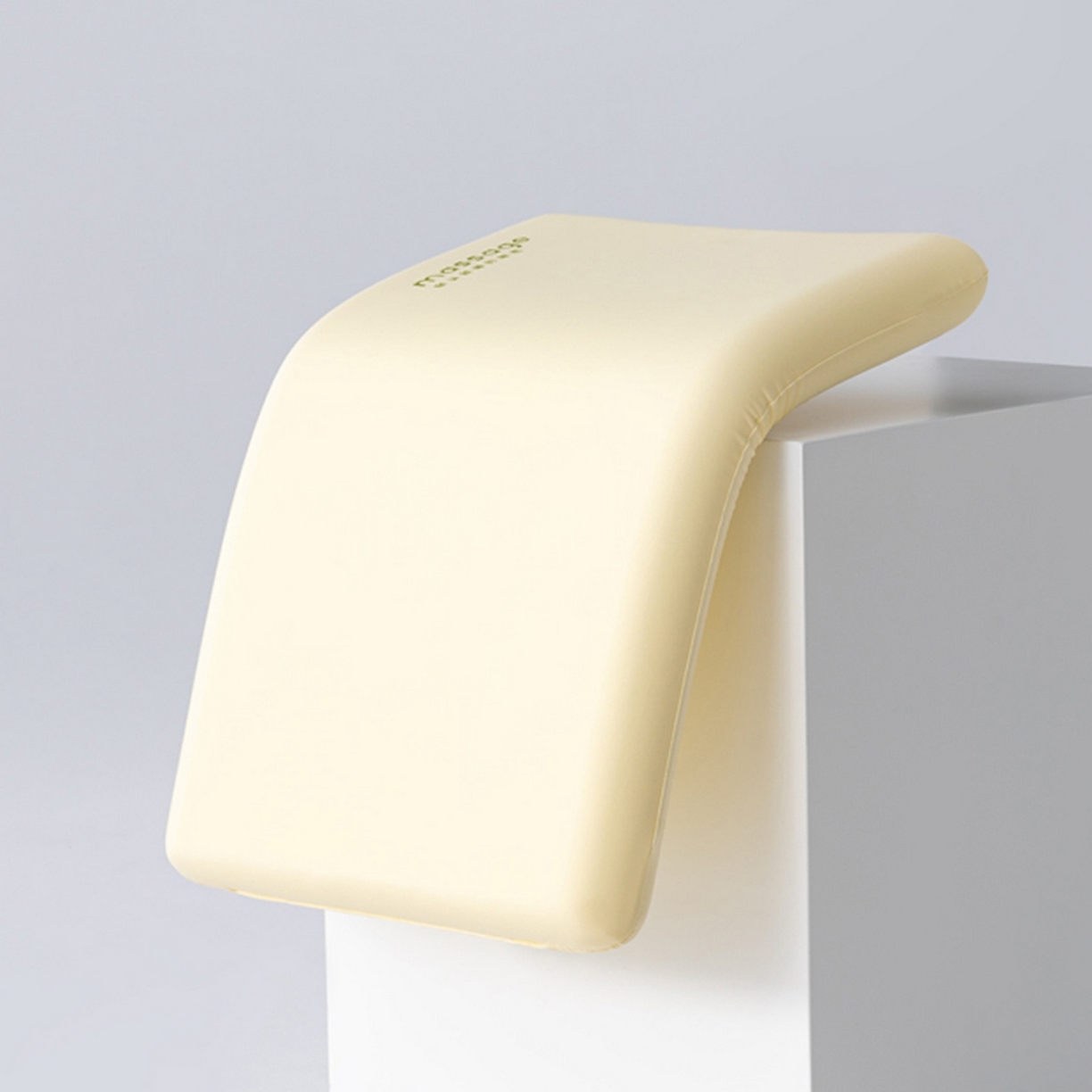 91家纺网 家纺一手货源 找家纺 北鸣有鱼枕芯馆 2025新款Massage马莎鸡记忆棉亲子枕枕头枕芯-风格一 38*58*6cm黄色