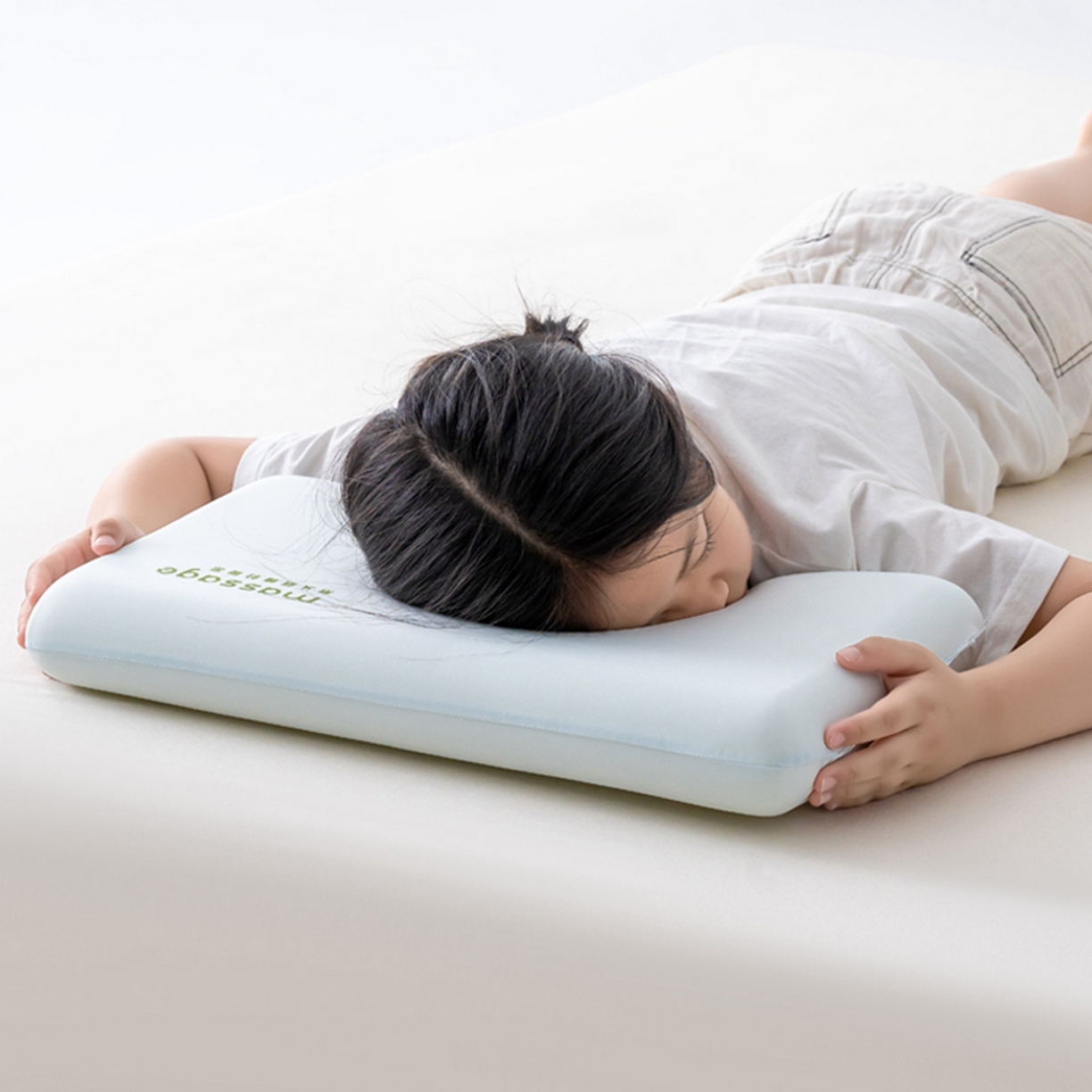 91家纺网 家纺一手货源 找家纺 北鸣有鱼枕芯馆 2025新款Massage马莎鸡记忆棉亲子枕枕头枕芯-风格一 42*70*8cm蓝色