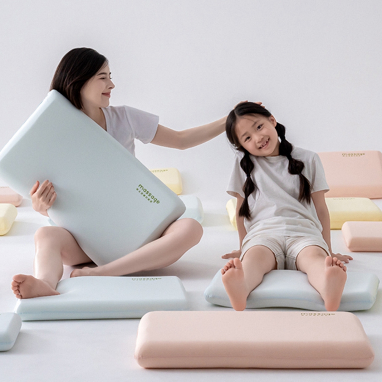 91家纺网 家纺一手货源 找家纺 北鸣有鱼枕芯馆 2025新款Massage马莎鸡记忆棉亲子枕枕头枕芯-风格一 42*70*8cm蓝色