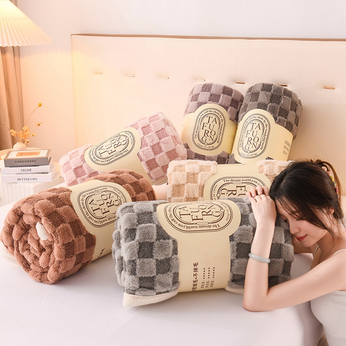 91家纺网 家纺一手货源 找家纺 （总）印季家纺 2025新款泰迪绒兔毛绒格子毛毯毯子