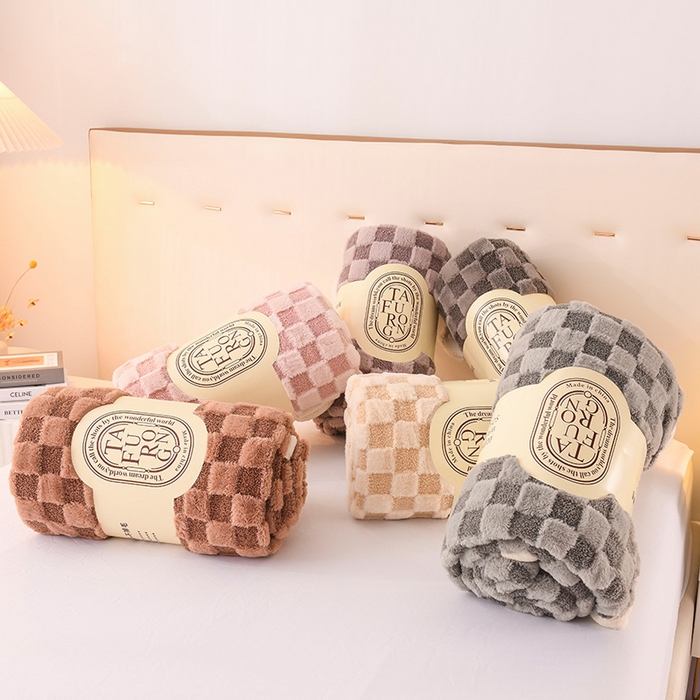91家纺网 家纺一手货源 找家纺 （总）印季家纺 2025新款泰迪绒兔毛绒格子毛毯毯子
