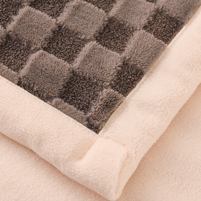 91家纺网 家纺一手货源 找家纺 印季家纺 2025新款泰迪绒兔毛绒格子毛毯毯子 深灰