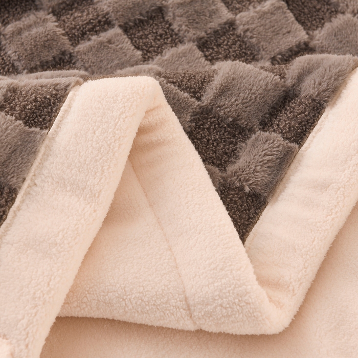 91家纺网 家纺一手货源 找家纺 印季家纺 2025新款泰迪绒兔毛绒格子毛毯毯子 深灰