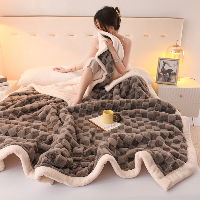 91家纺网 家纺一手货源 找家纺 印季家纺 2025新款泰迪绒兔毛绒格子毛毯毯子 深灰