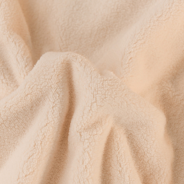 91家纺网 家纺一手货源 找家纺 （总）印季家纺 2025秋冬新款三层夹棉-蝴蝶扣毛毯毯子多功能盖毯