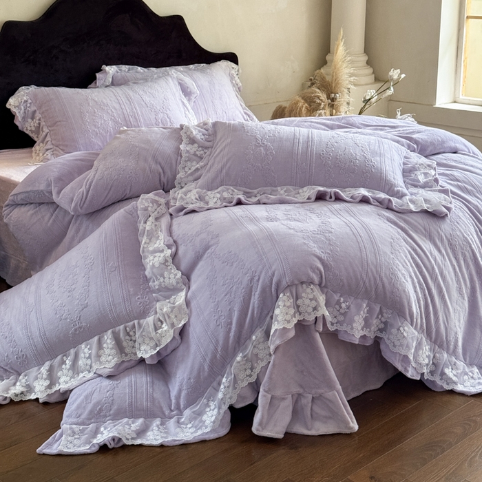 91家纺网 家纺一手货源 找家纺 （总）纯优家纺 2025新款韩系欧根纱刺绣花边牛奶绒烂花四件套-玛德琳